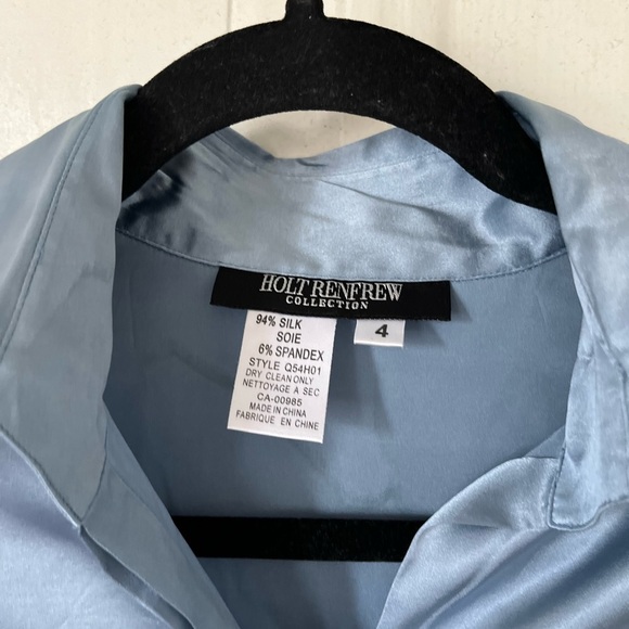 Holt Renfrew collection 100 % Silk Blue Blouse - Picture 2 of 9